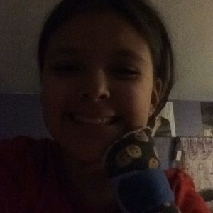 Meet your Posher, Ella